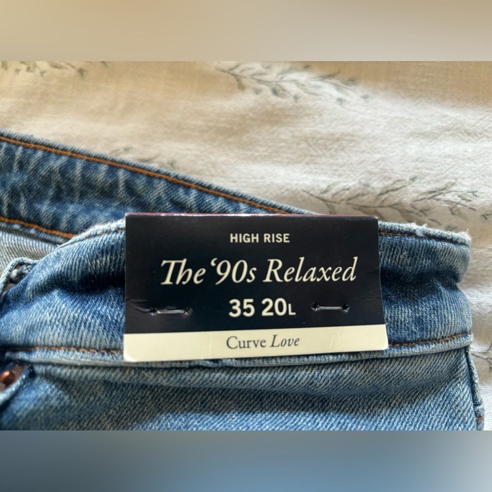 Abercrombie 90s Jeans! High Rise Relaxed. Curve Love. Size 35/20 LONG